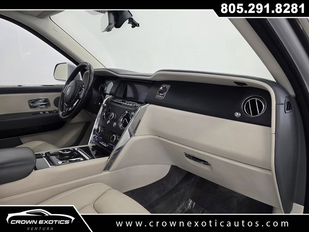 Used 2019 Rolls-Royce Cullinan AWD/4WD image 16