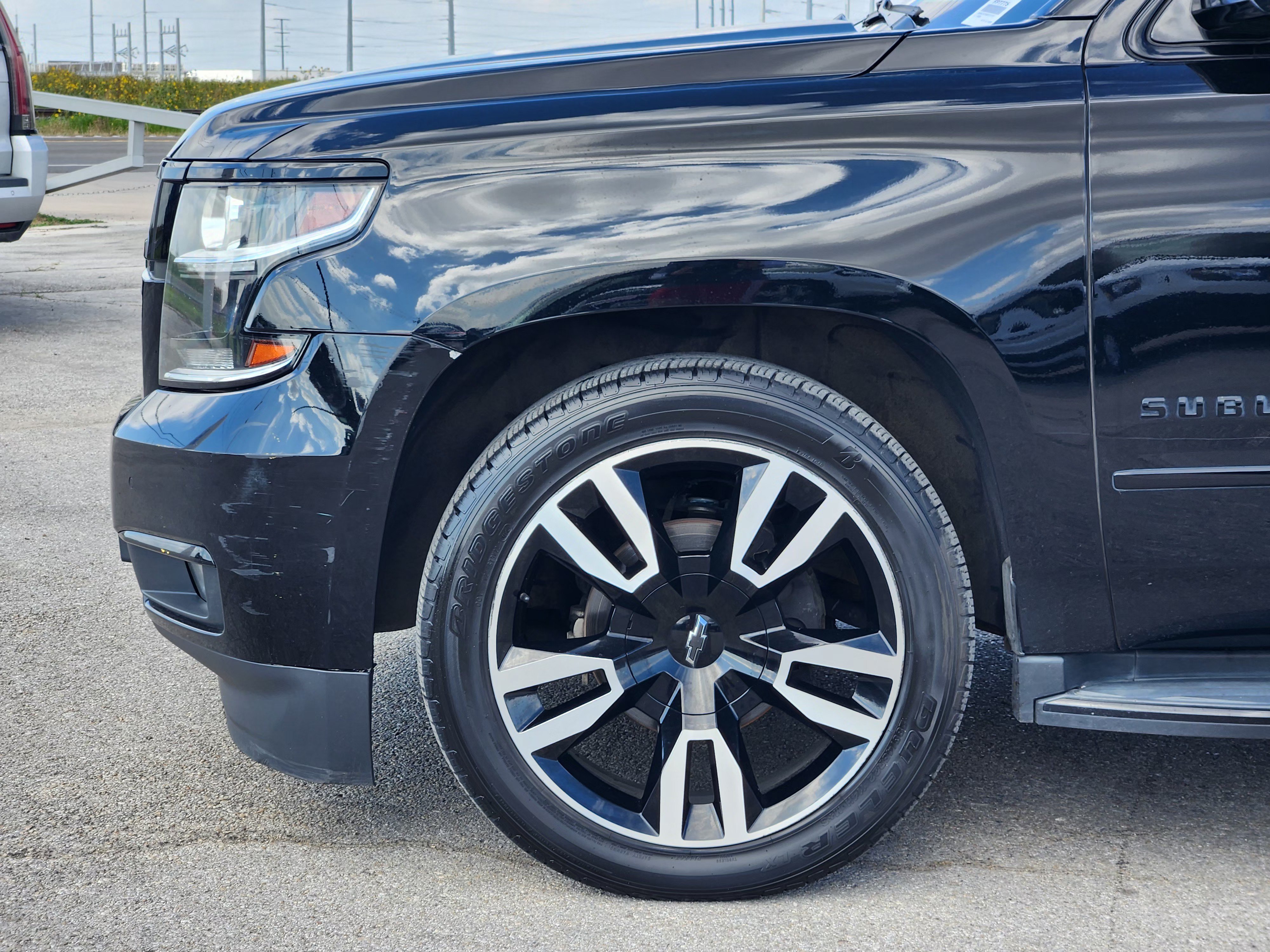 Used 2019 Chevrolet Suburban Premier AWD/4WD image 9
