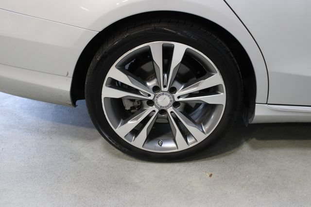 Used 2016 Mercedes-Benz C 300 Sedan image 31