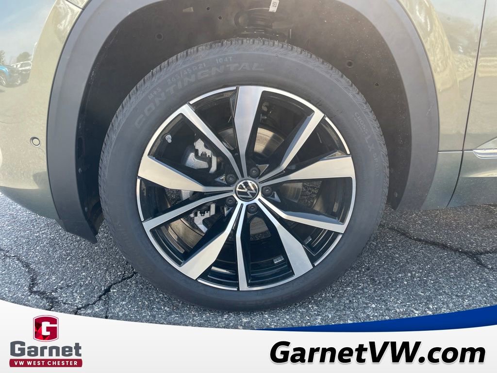 New 2026 Volkswagen Atlas Cross Sport SEL Premium R-Line image 24