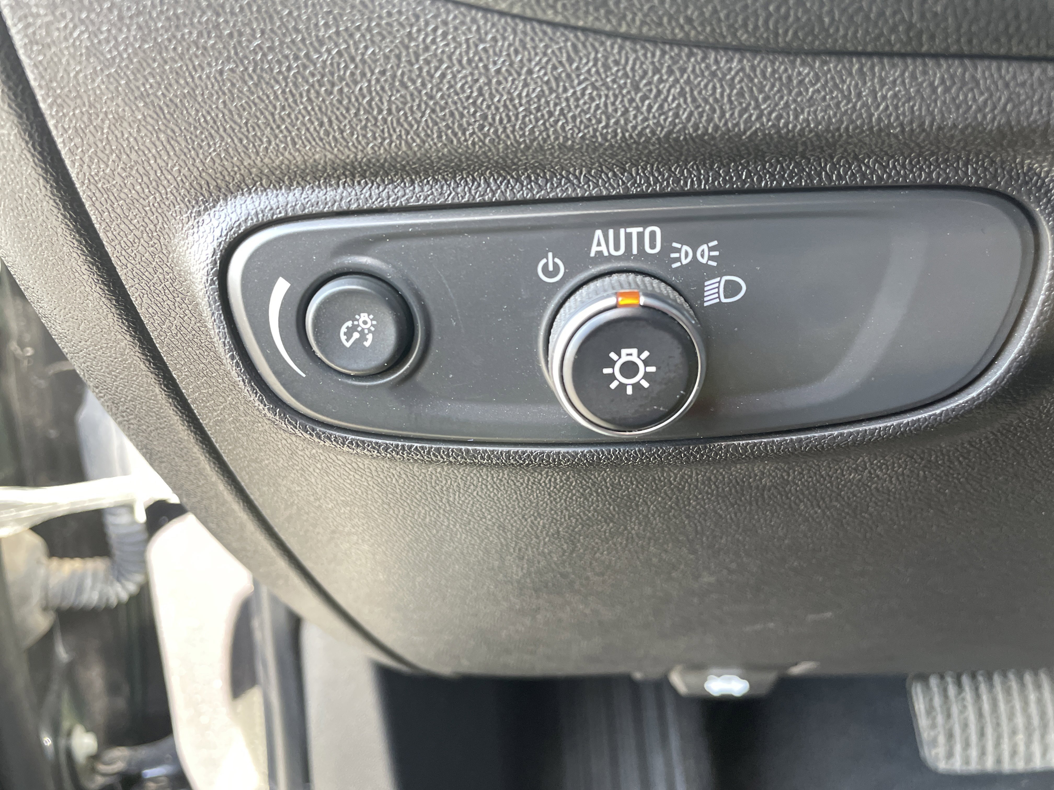 Certified 2023 Chevrolet Equinox RS w/ RS Leather Package image 34