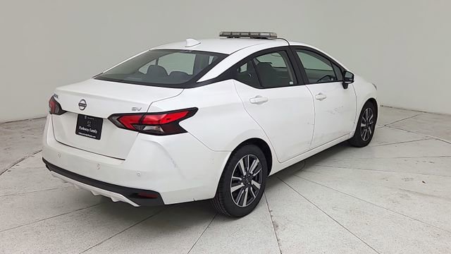 Used 2024 Nissan Versa SV w/ Electronics Package FWD image 5