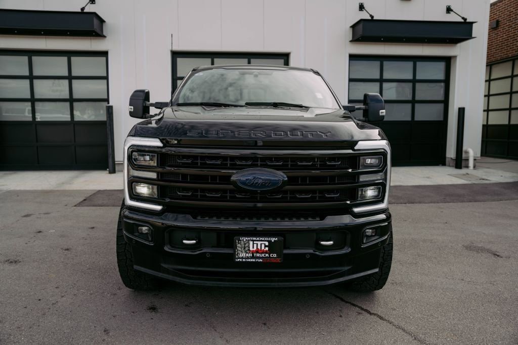 Used 2024 Ford F350 Platinum image 2