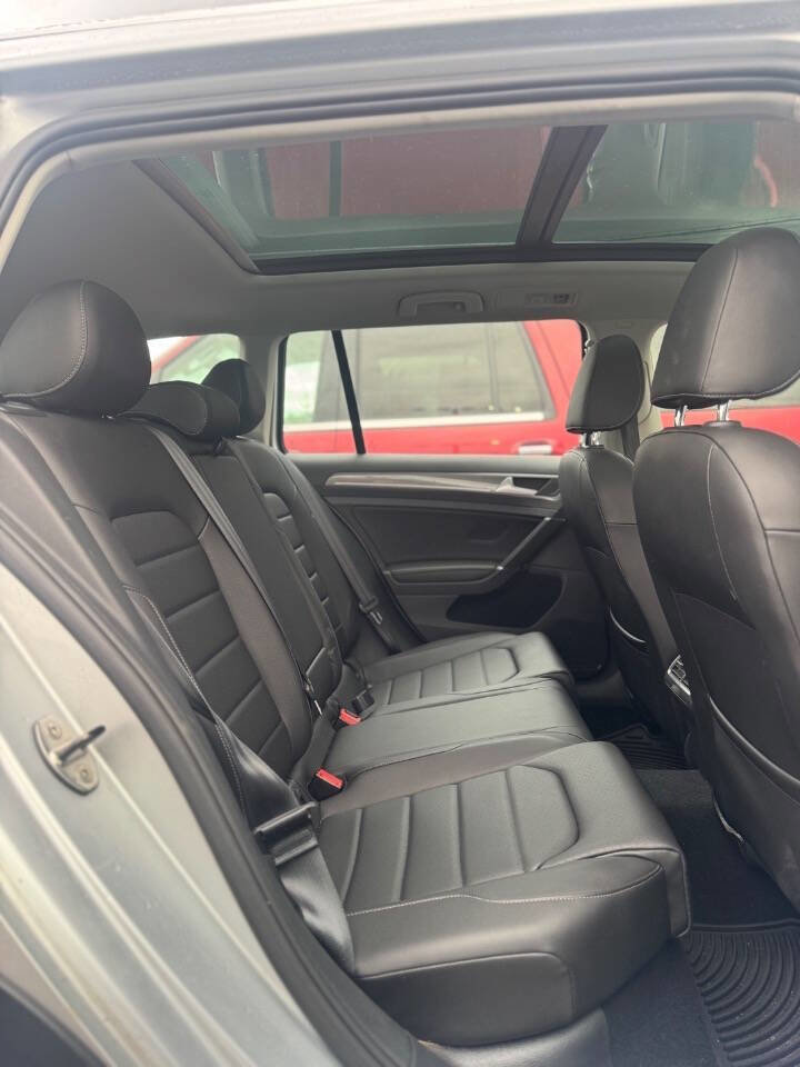 Used 2017 Volkswagen Golf Alltrack SEL AWD/4WD image 7