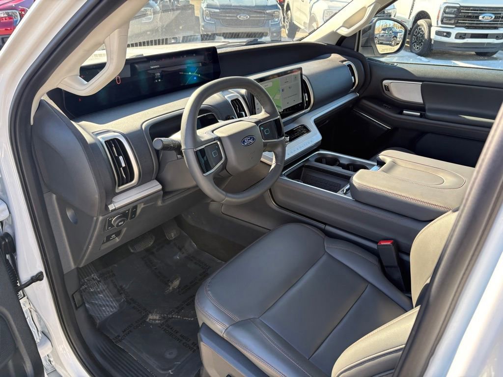 Certified 2025 Ford Expedition Active image 13