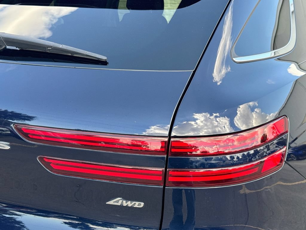 Used 2023 Genesis GV70 2.5T AWD/4WD image 33