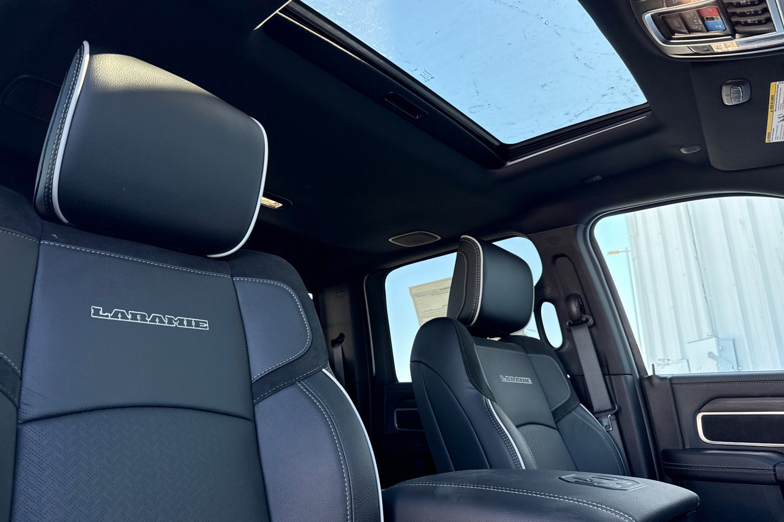 New 2026 RAM 3500 Laramie AWD/4WD image 16