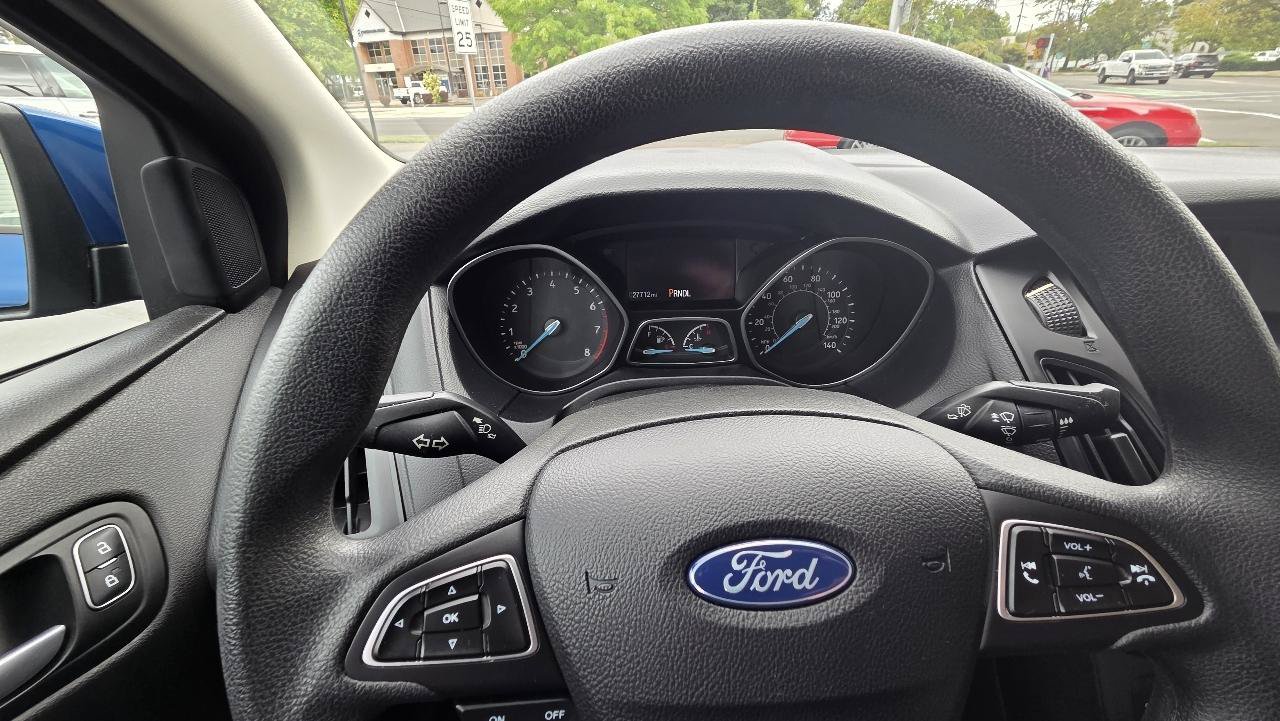 Used 2018 Ford Focus SE FWD image 17