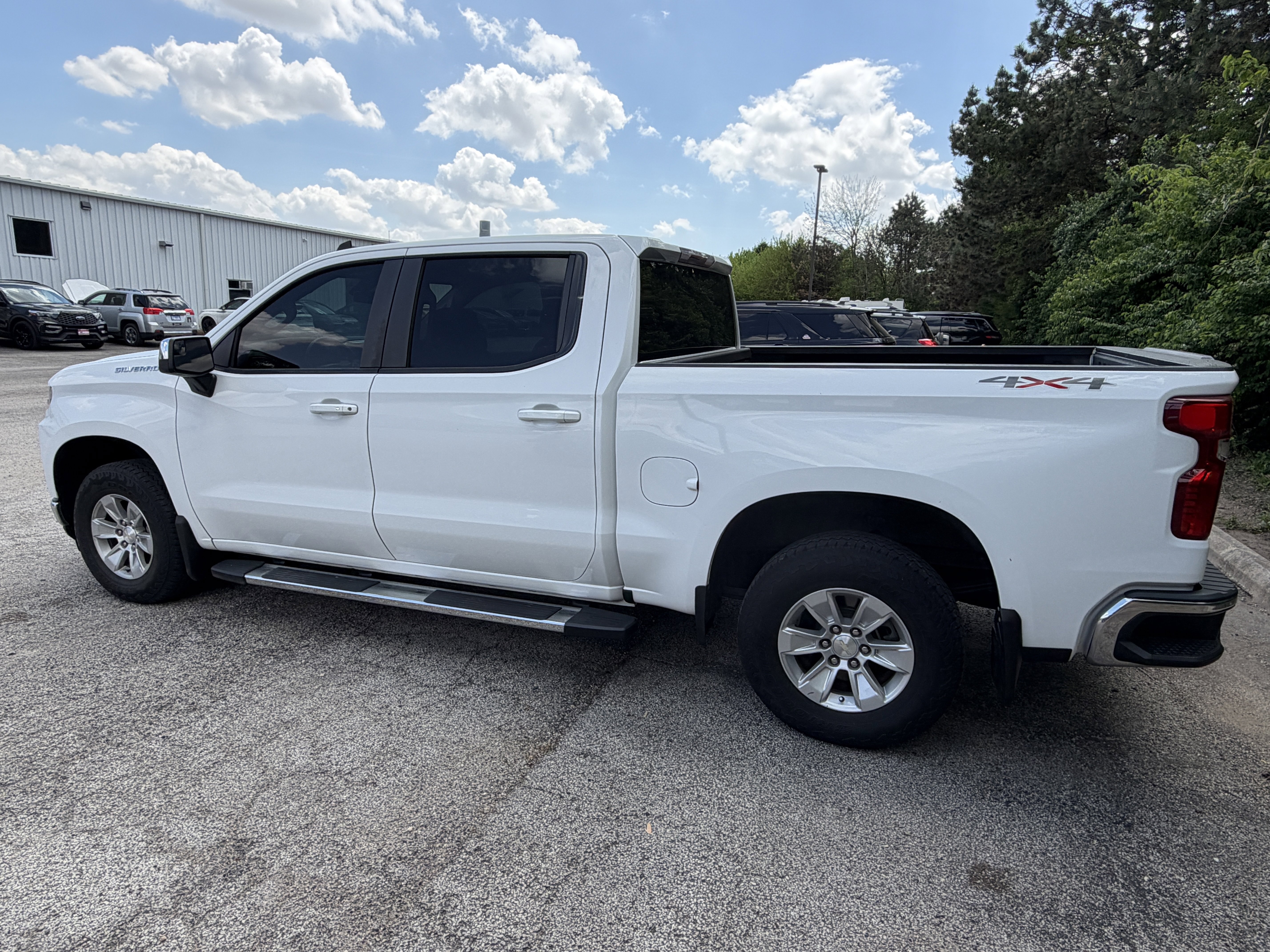 Used 2021 Chevrolet Silverado 1500 LT w/ Bed Protection Package AWD/4WD image 12