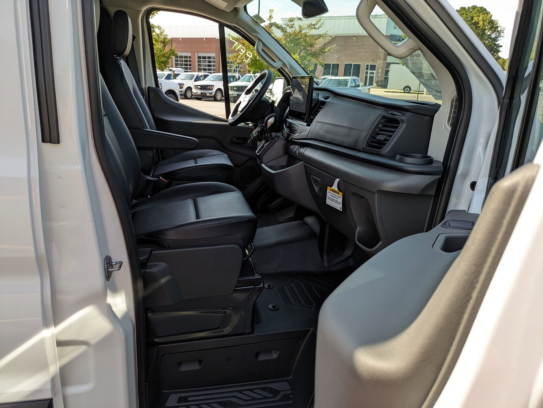 New 2025 Ford Transit 250 Low Roof w/ Load Area Protection Package image 31