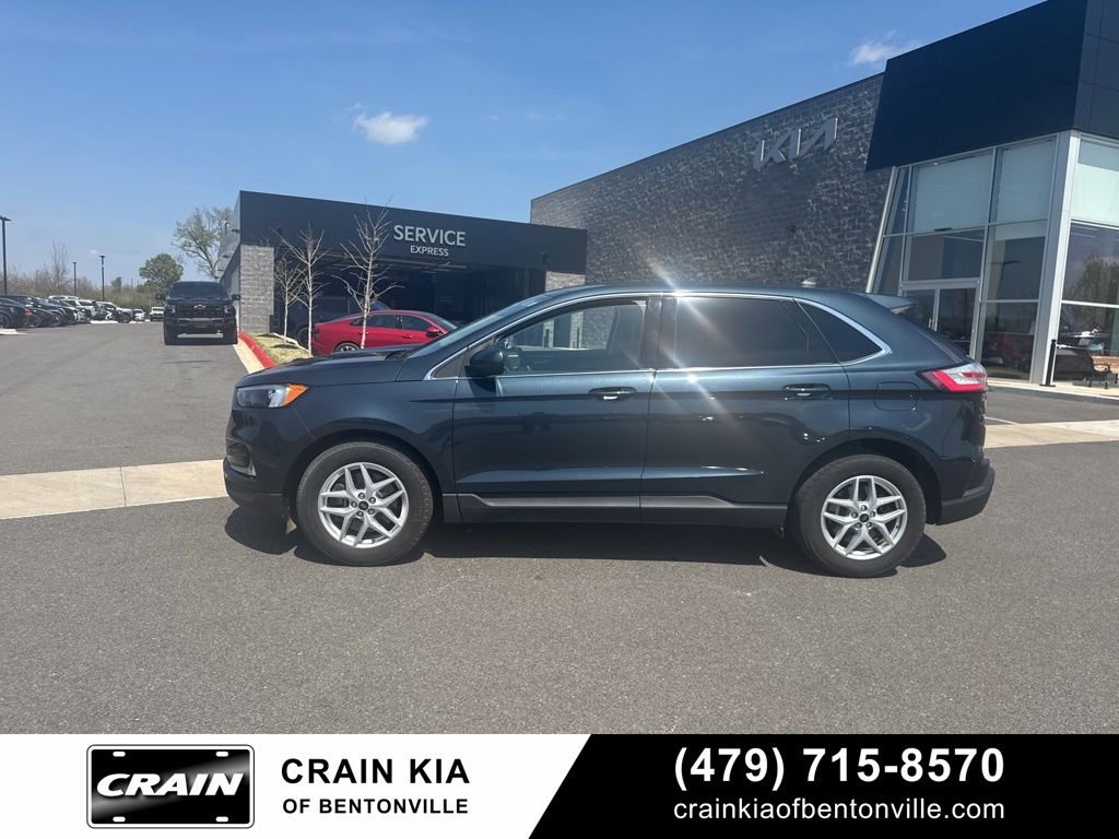 Used 2024 Ford Edge SEL w/ Convenience Package image 2
