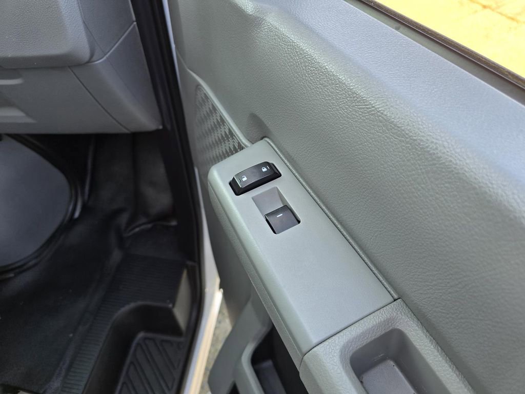 Used 2021 Ford E-450 and Econoline 450 Super Duty w/ Power Windows & Locks Group image 39