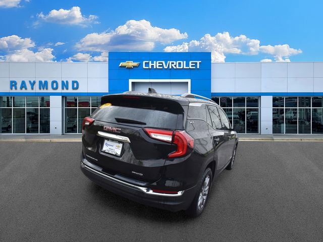 Certified 2023 GMC Terrain SLT w/ Infotainment Package II AWD/4WD image 4
