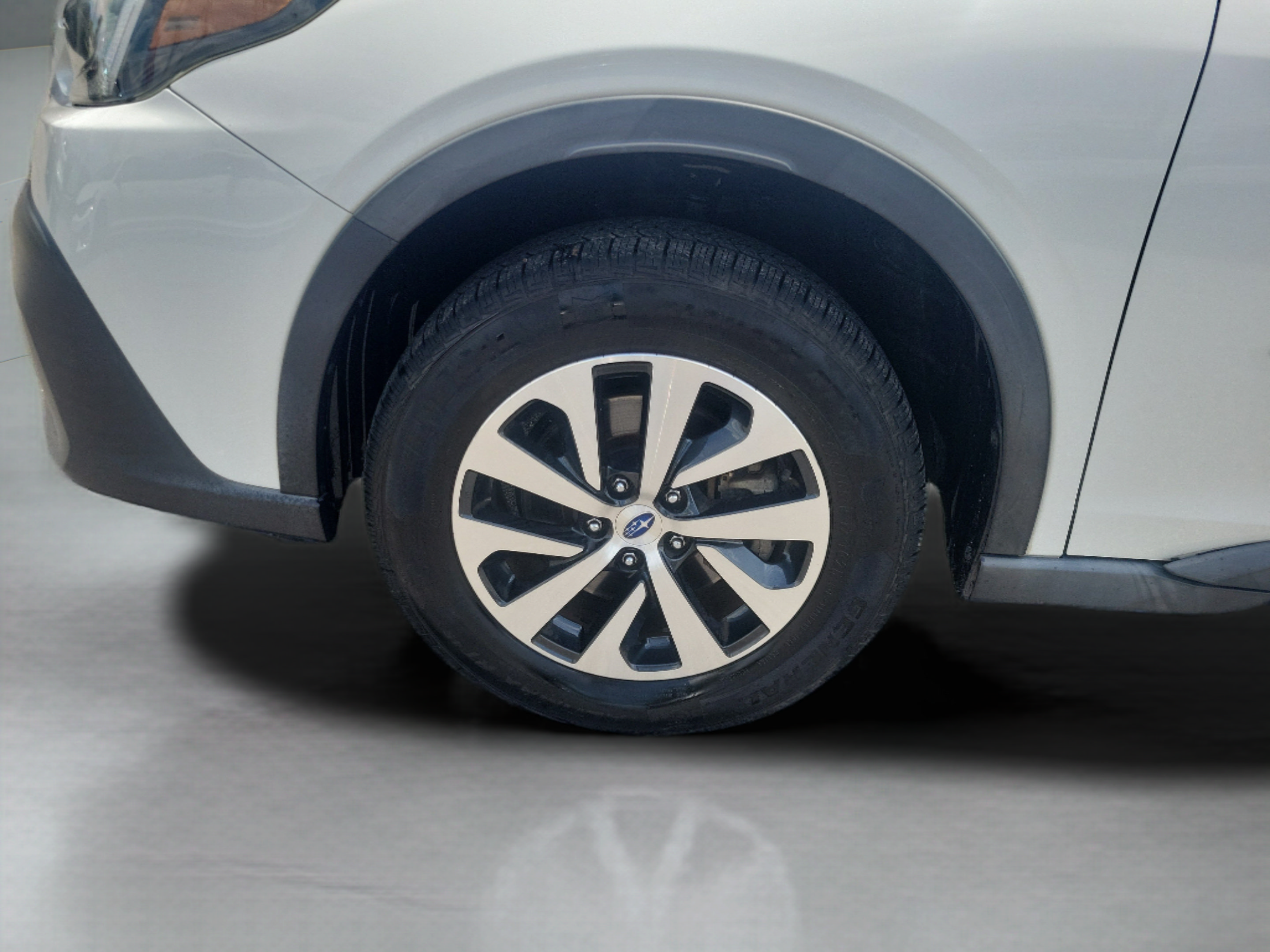 Used 2020 Subaru Outback Premium AWD/4WD image 6