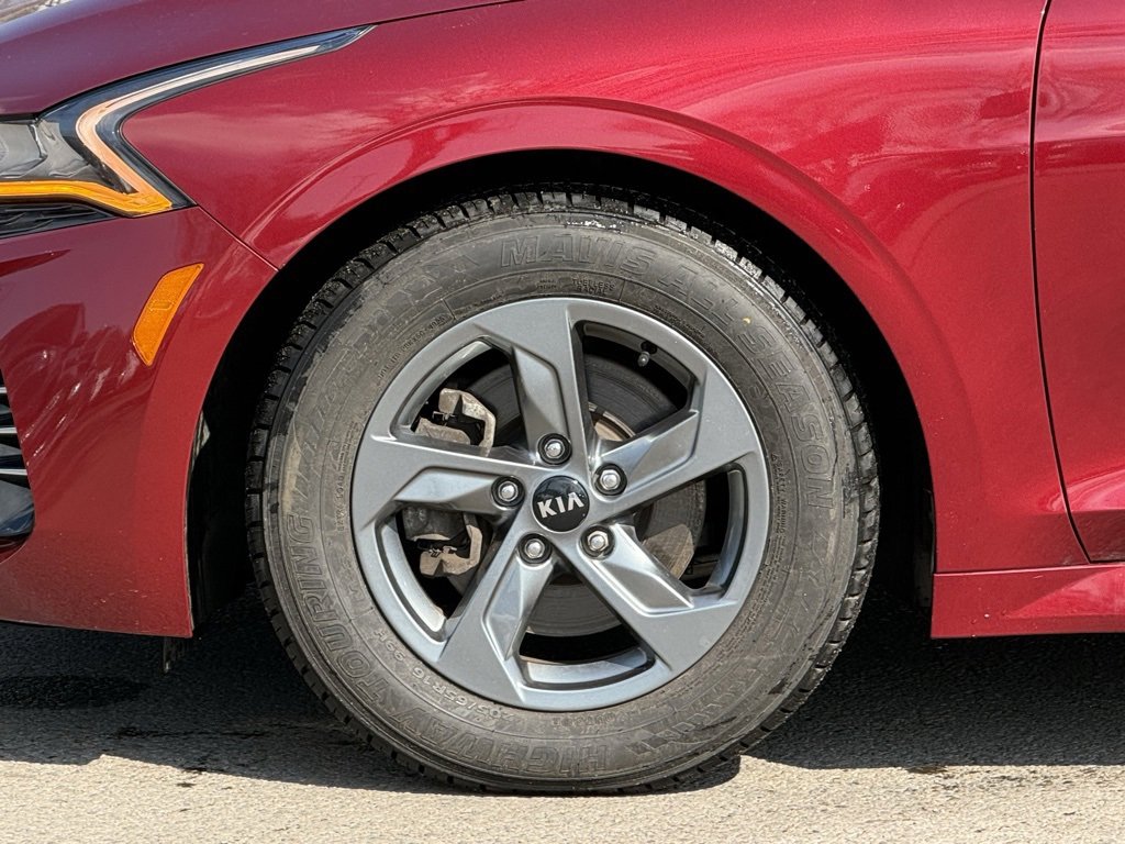 Used 2021 Kia K5 LXS image 10