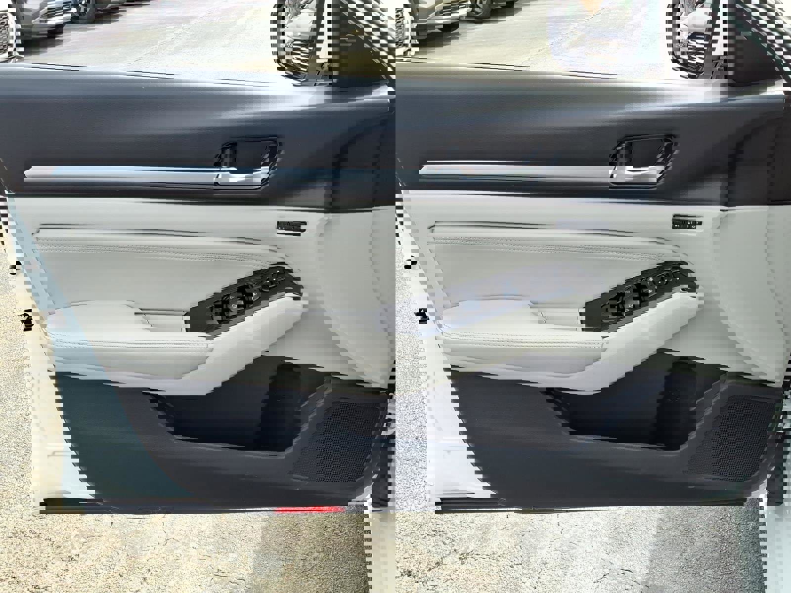 Used 2021 Nissan Altima 2.5 Platinum image 9