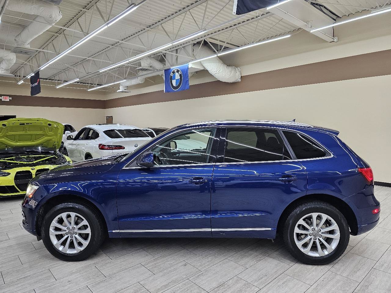 Used 2013 Audi Q5 2.0T Premium w/ Convenience Pkg AWD/4WD image 10