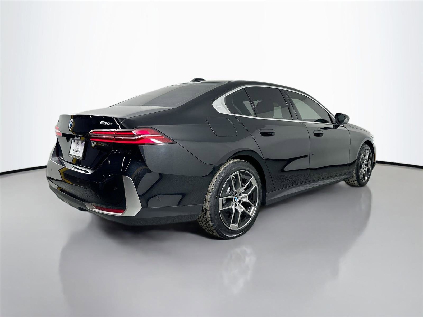 New 2026 BMW 530i xDrive w/ Premium Package image 5