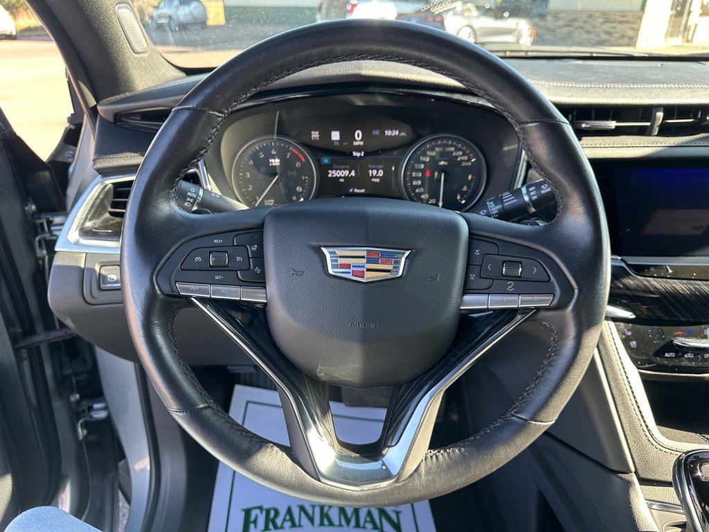 Used 2024 Cadillac XT6 Premium Luxury image 14
