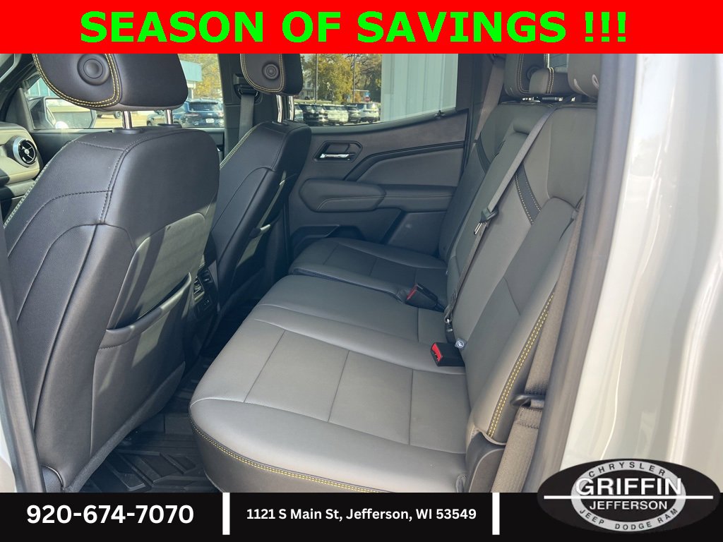 Used 2023 Chevrolet Colorado ZR2 w/ ZR2 Convenience Package III image 16