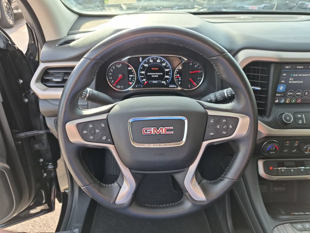 Used 2021 GMC Acadia Denali w/ Denali Technology Package FWD image 24
