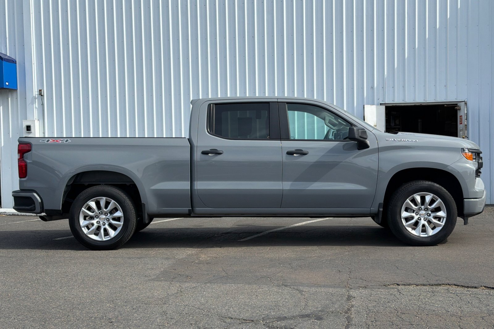 Used 2025 Chevrolet Silverado 1500 Custom AWD/4WD image 3