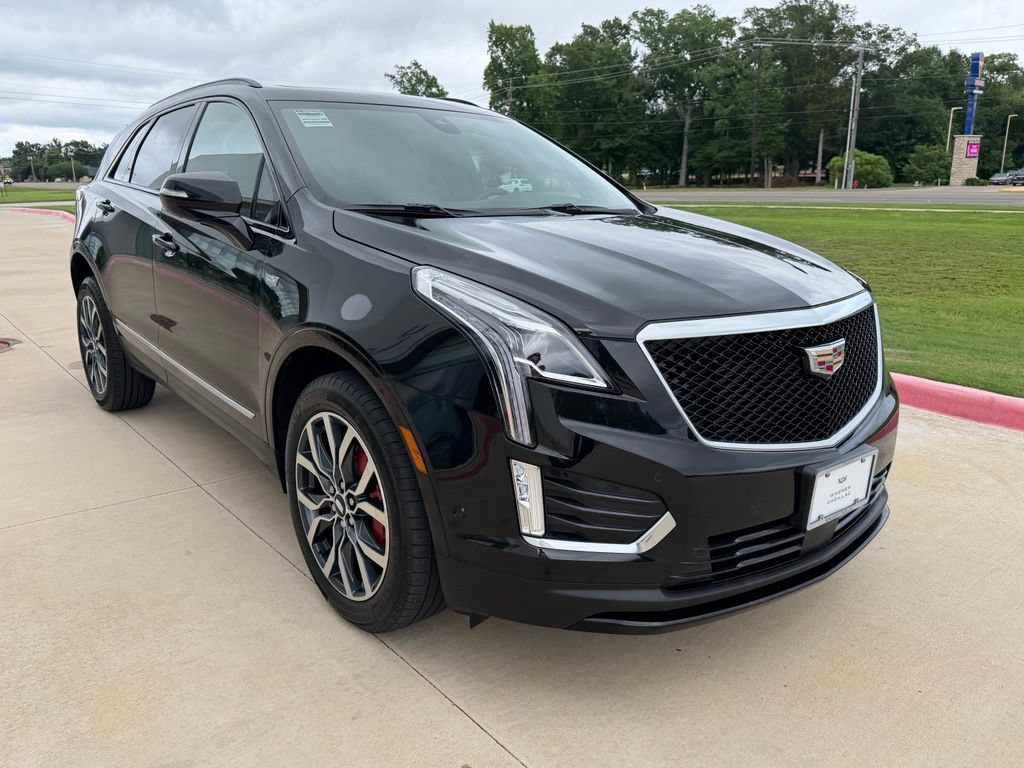 Used 2023 Cadillac XT5 Sportv w/ Technology Package AWD/4WD image 8