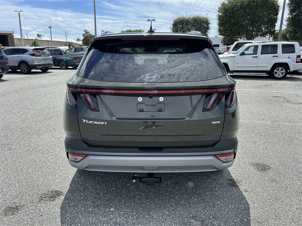New 2025 Hyundai Tucson Limited image 11