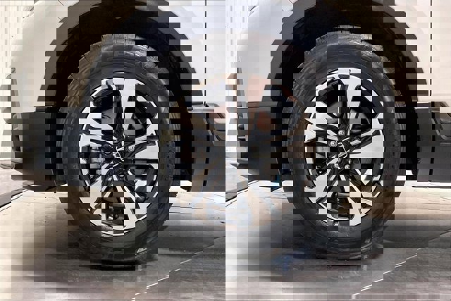 Used 2021 Honda CR-V Special Edition image 9