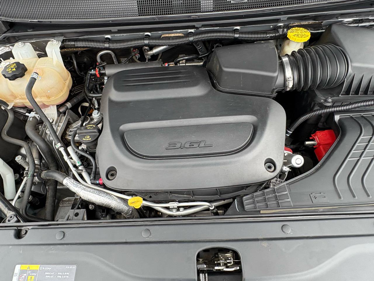 Used 2020 Chrysler Pacifica Touring w/ Advanced Safetytec Group FWD image 55