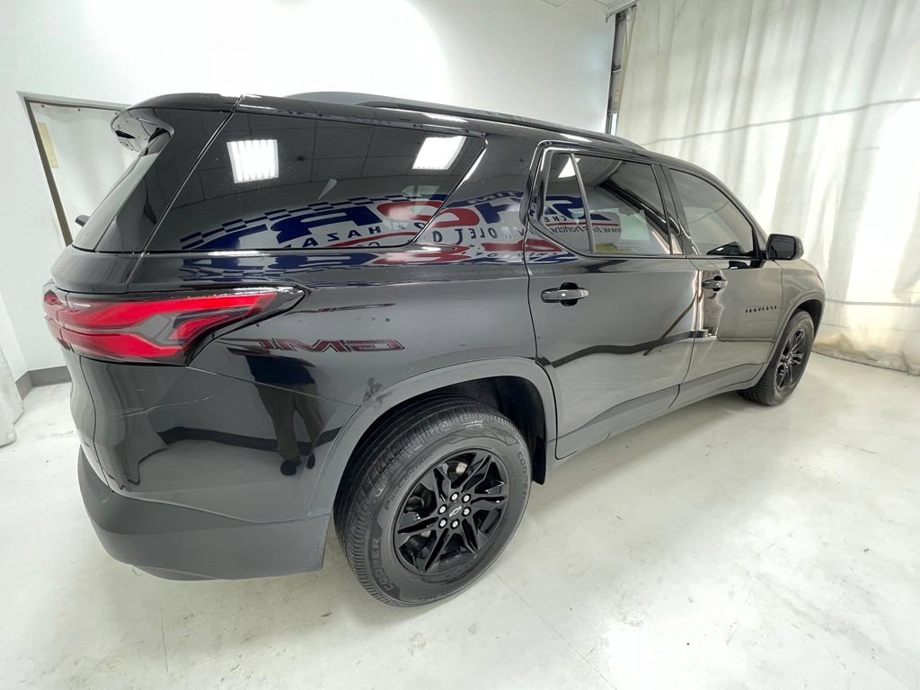 Used 2022 Chevrolet Traverse LS w/ Midnight/Sport Edition AWD/4WD image 4