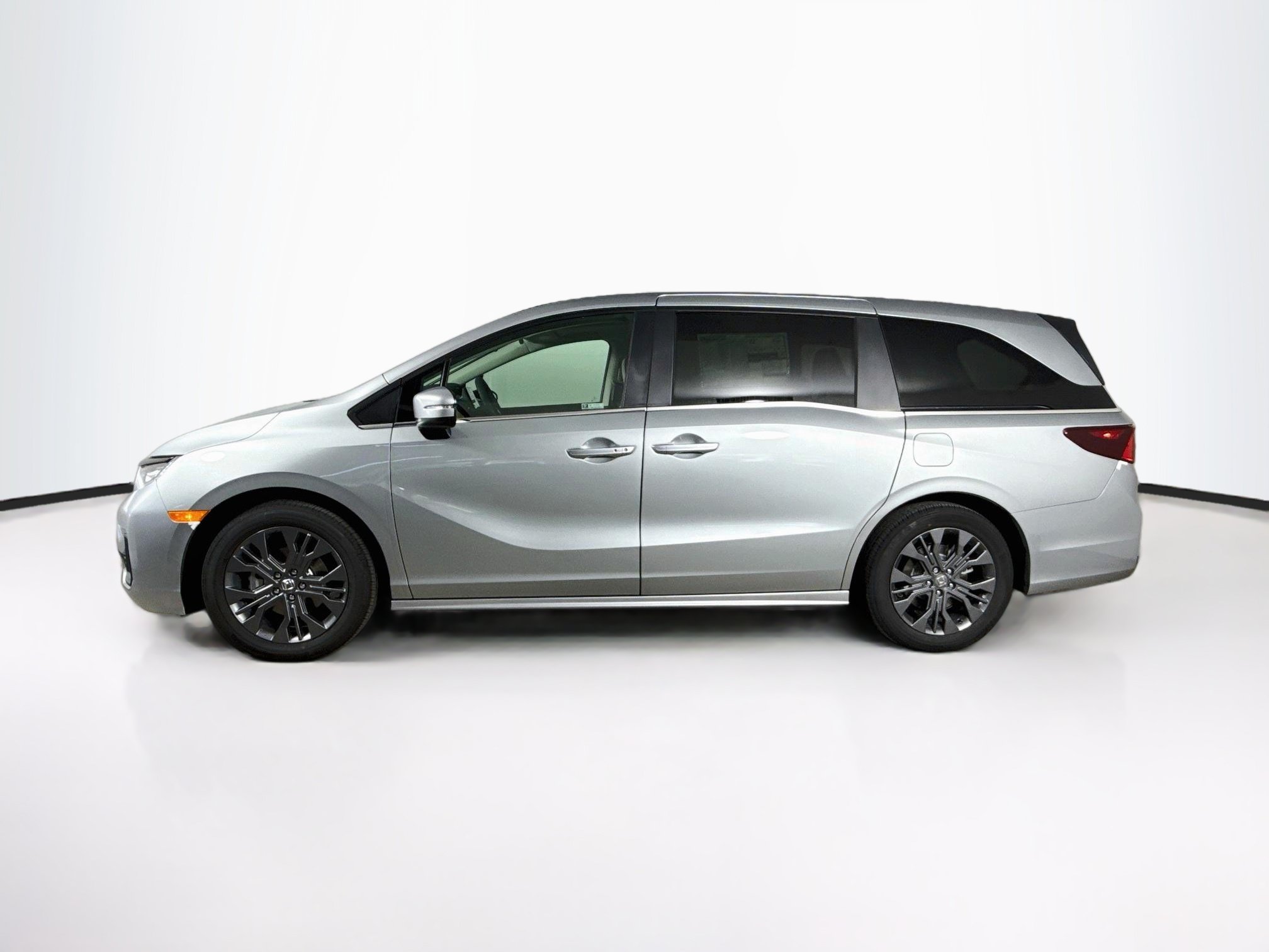 New 2027 Honda Odyssey Touring image 7