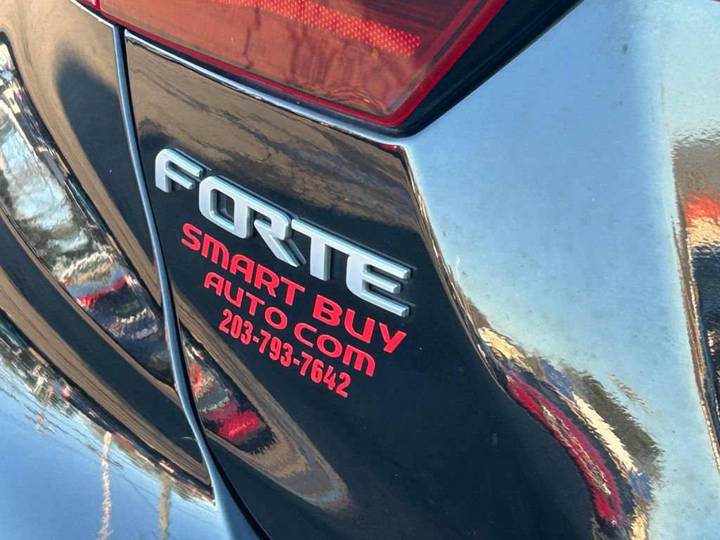 Used 2024 Kia Forte LXS w/ LXS Technology Package image 13
