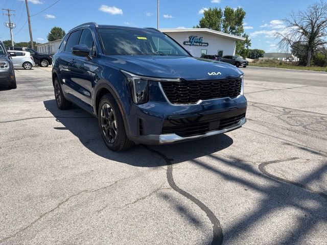Used 2024 Kia Sorento S w/ Panoramic Sunroof Package FWD image 4