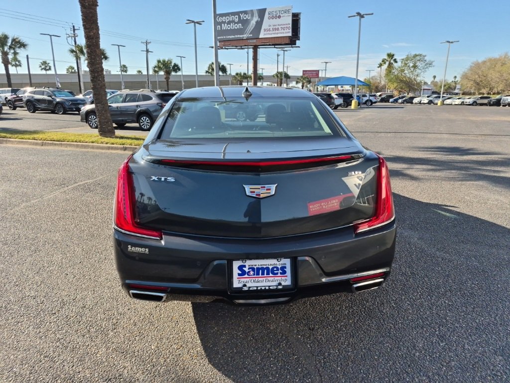 Used 2019 Cadillac XTS Luxury image 4