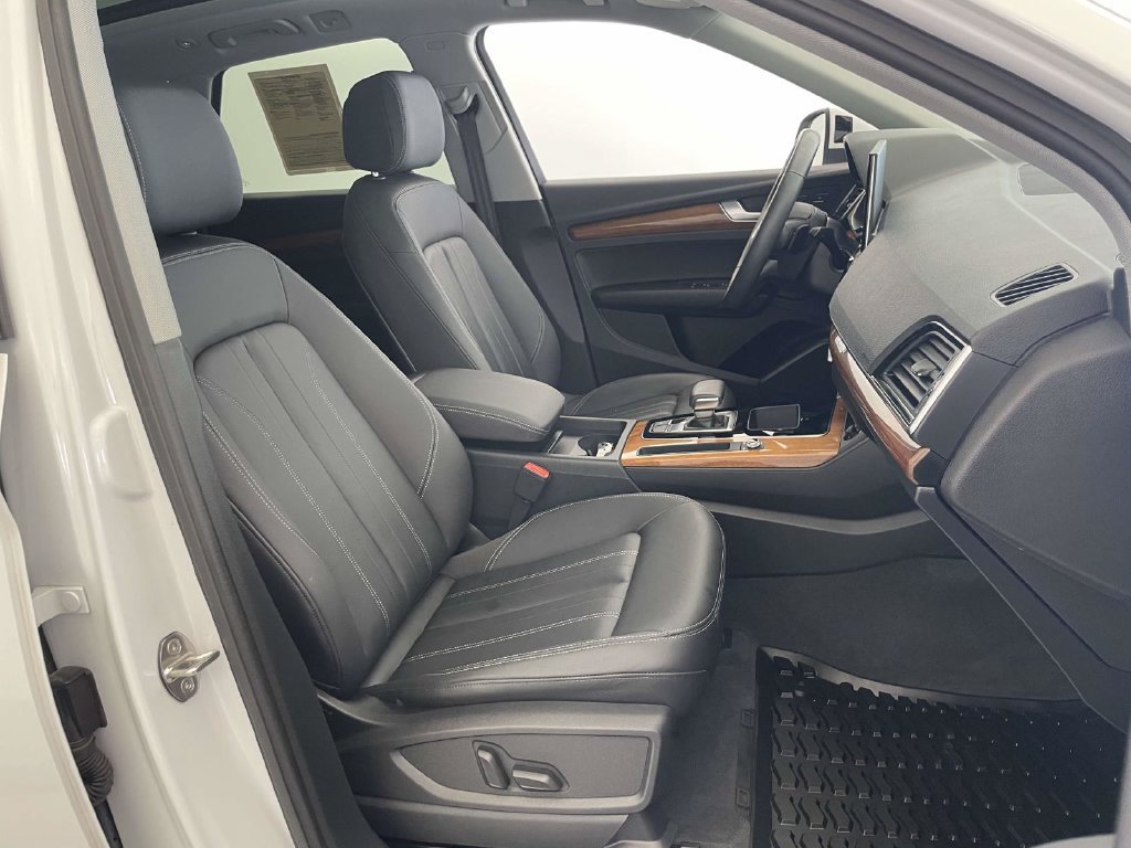 Certified 2023 Audi Q5 2.0T Premium w/ Convenience Package AWD/4WD image 23