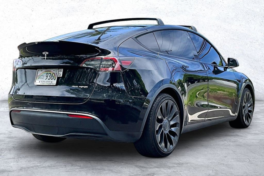 Used 2022 Tesla Model Y Long Range AWD/4WD image 2