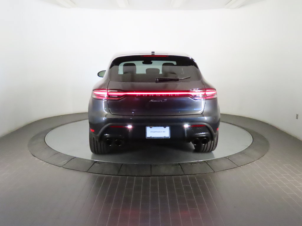 Certified 2023 Porsche Macan S AWD/4WD image 6