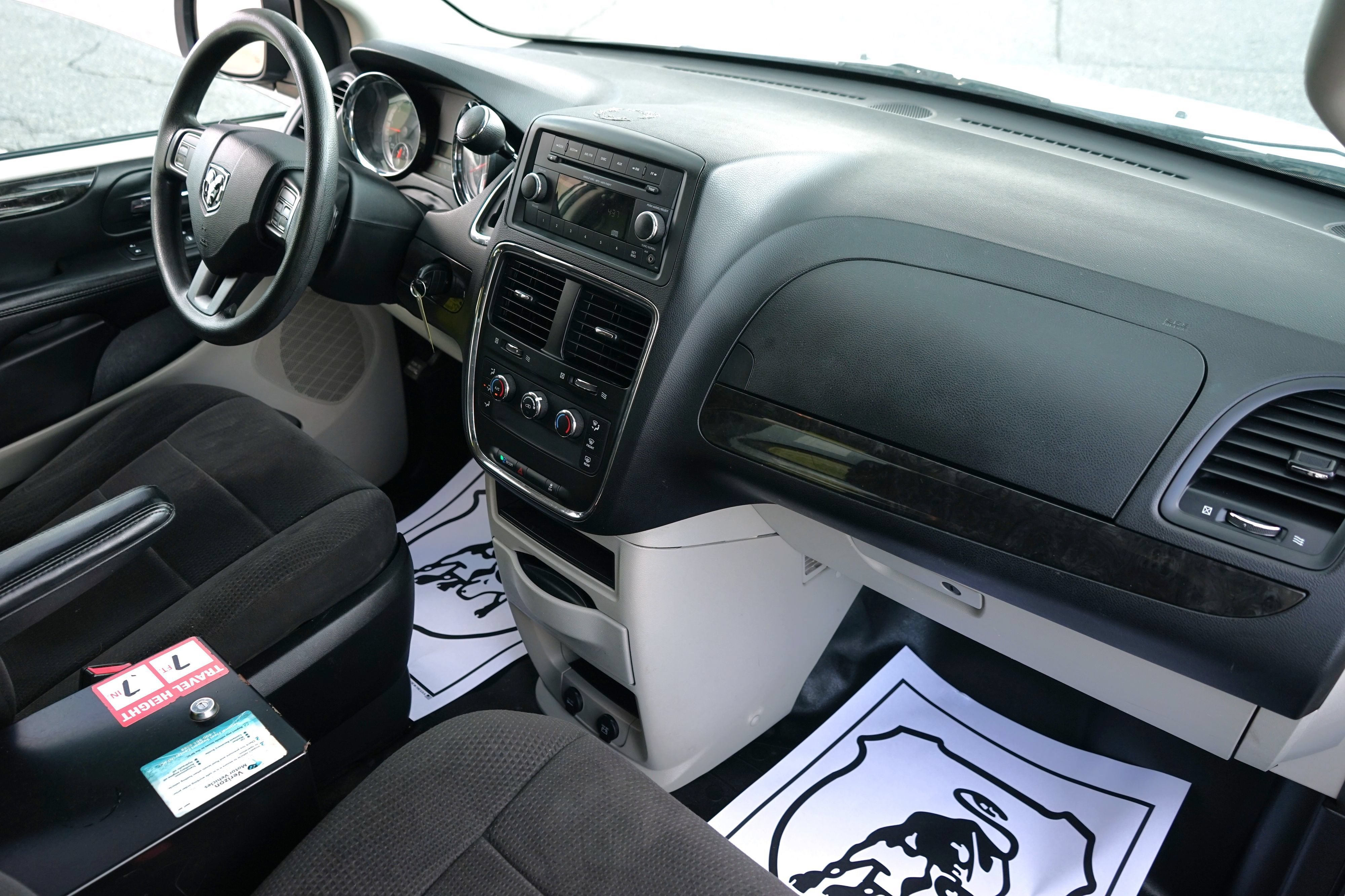 Used 2013 RAM C/V Tradesman FWD image 14