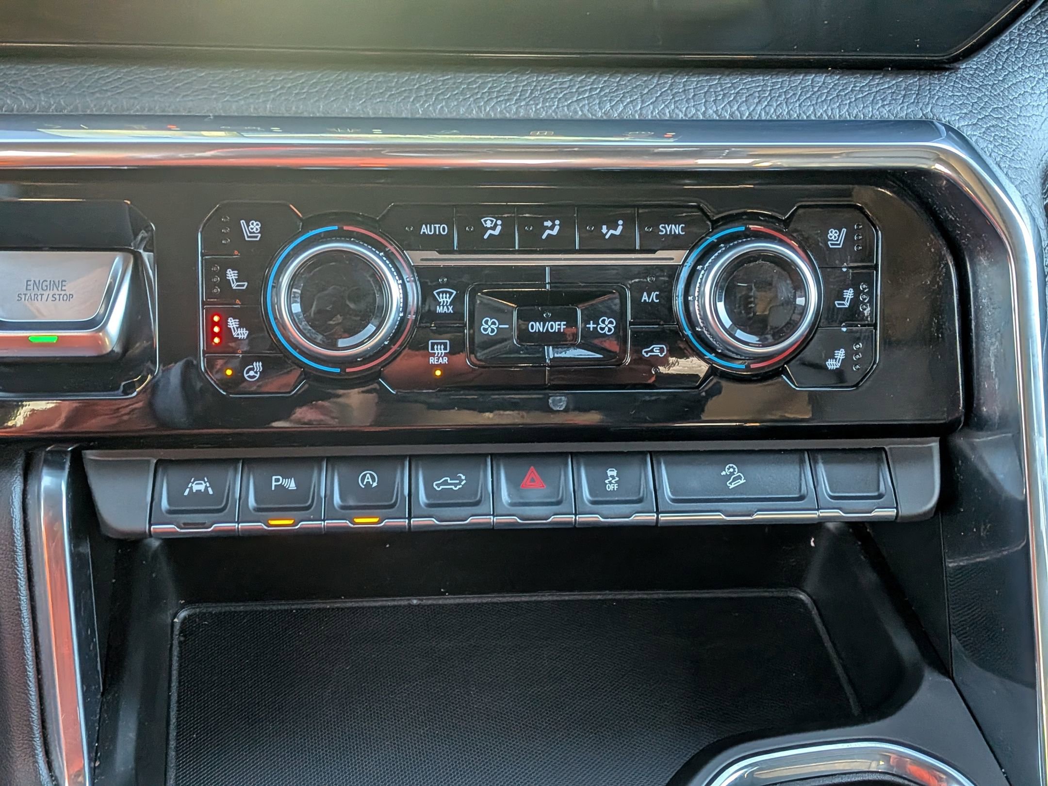 Certified 2025 GMC Sierra 1500 Denali image 28