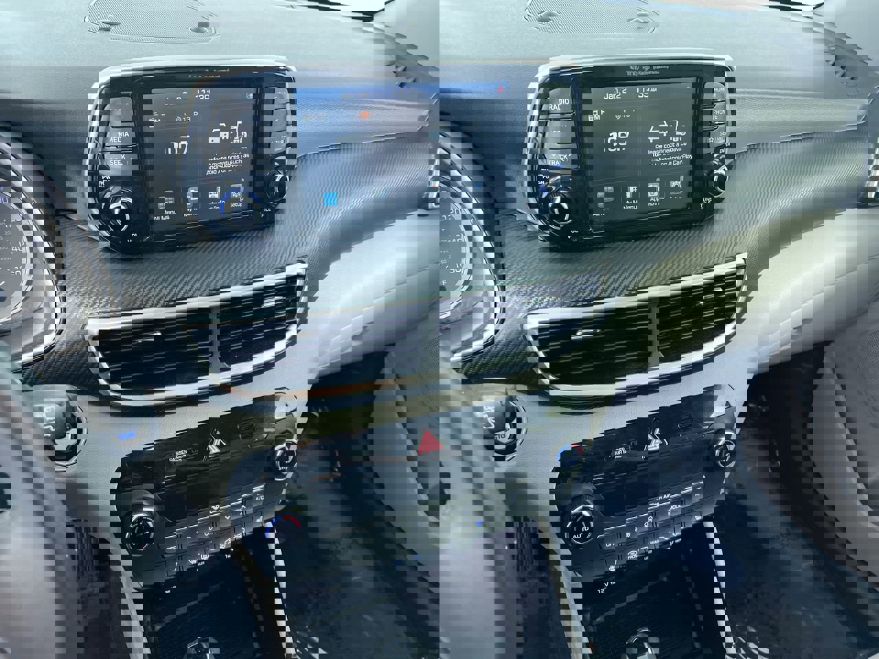 Used 2021 Hyundai Tucson Sport image 25