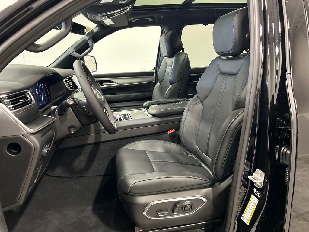 New 2026 Jeep Grand Wagoneer Limited image 16