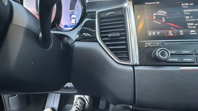 Used 2018 Porsche Macan GTS image 13