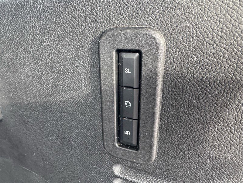 Used 2017 Ford Expedition EL Platinum AWD/4WD image 29