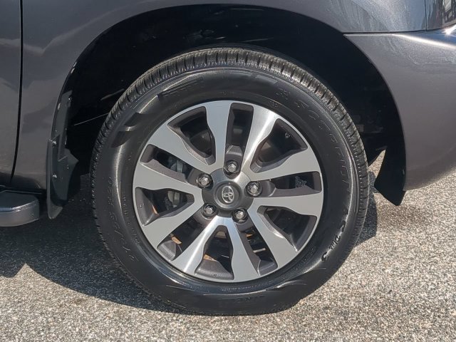 Used 2018 Toyota Sequoia Limited w/ Safety & Convenience Package AWD/4WD image 11