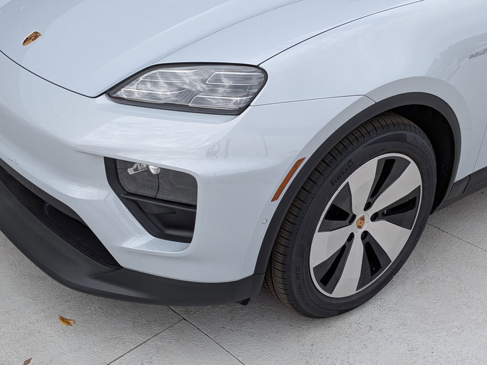 New 2026 Porsche Macan Electric image 12