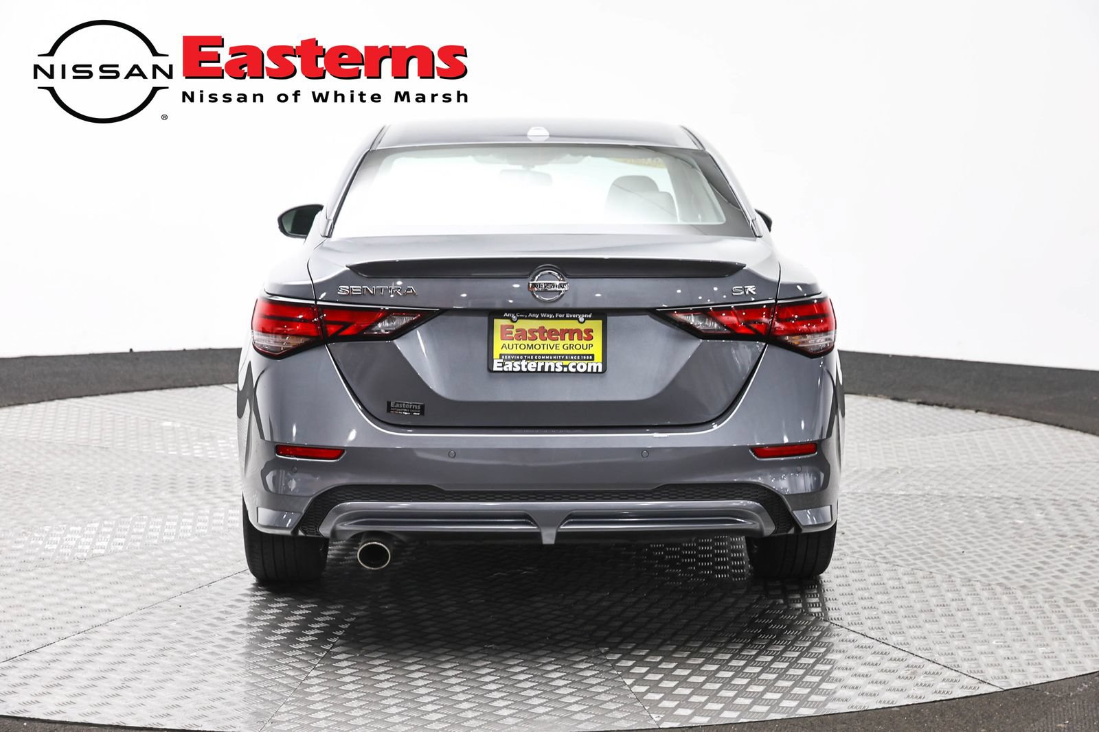 Used 2023 Nissan Sentra SR w/ SR Premium Package FWD image 6