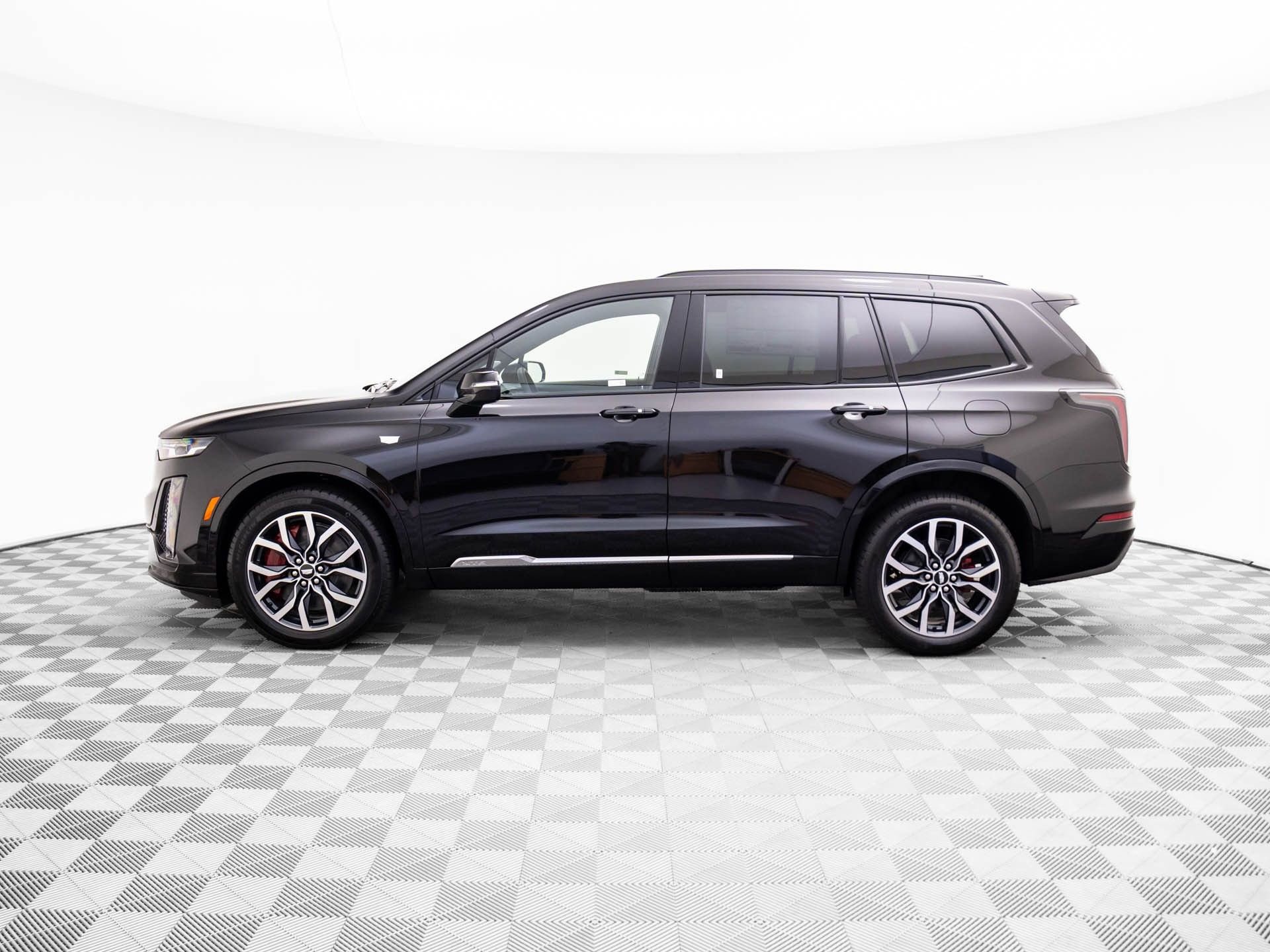 New 2025 Cadillac XT6 Sport image 2