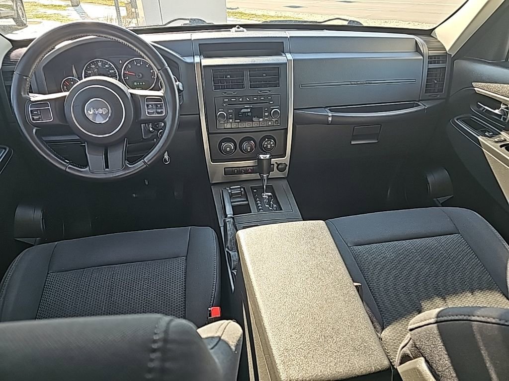 Used 2011 Jeep Liberty Sport w/ Popular Equipment Group image 3