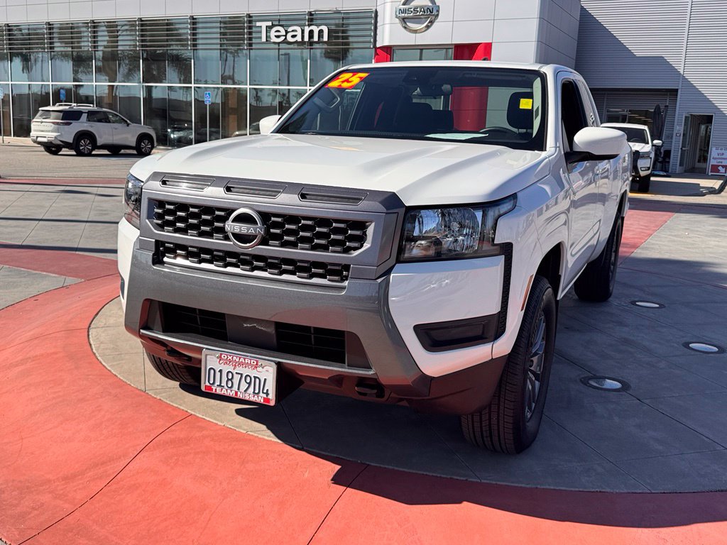 Certified 2025 Nissan Frontier SV AWD/4WD image 4
